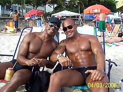 Cute sexy muscle hunks nude