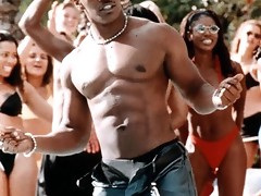 Hot sexy pictures of a shirtless Jamie Foxx and in a tank top