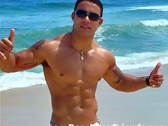 Sexy amatuer guys flaunt their masculine bodies at the beach