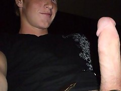 A dude feels horny as he show his cock and then masturbate